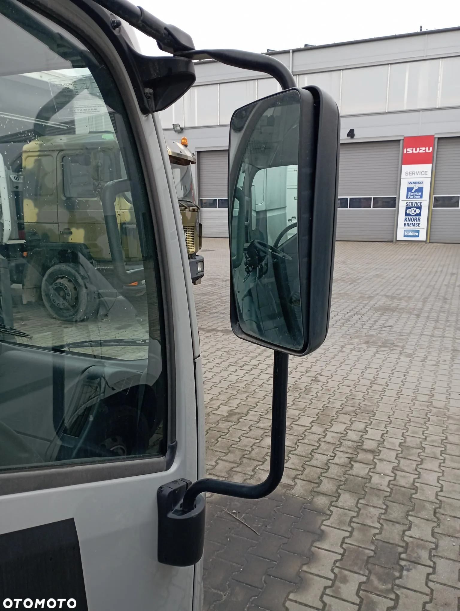 SZTYCA i LUSTERKO Isuzu serii N NPR NQR M L - 14