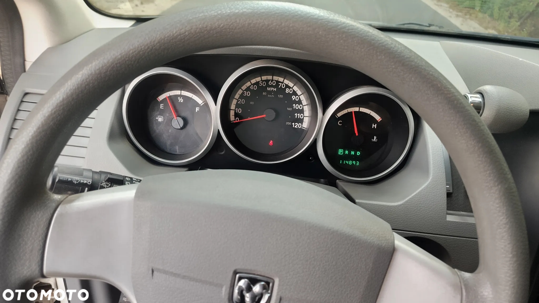 Dodge Grand Caravan 3.3 SE - 4