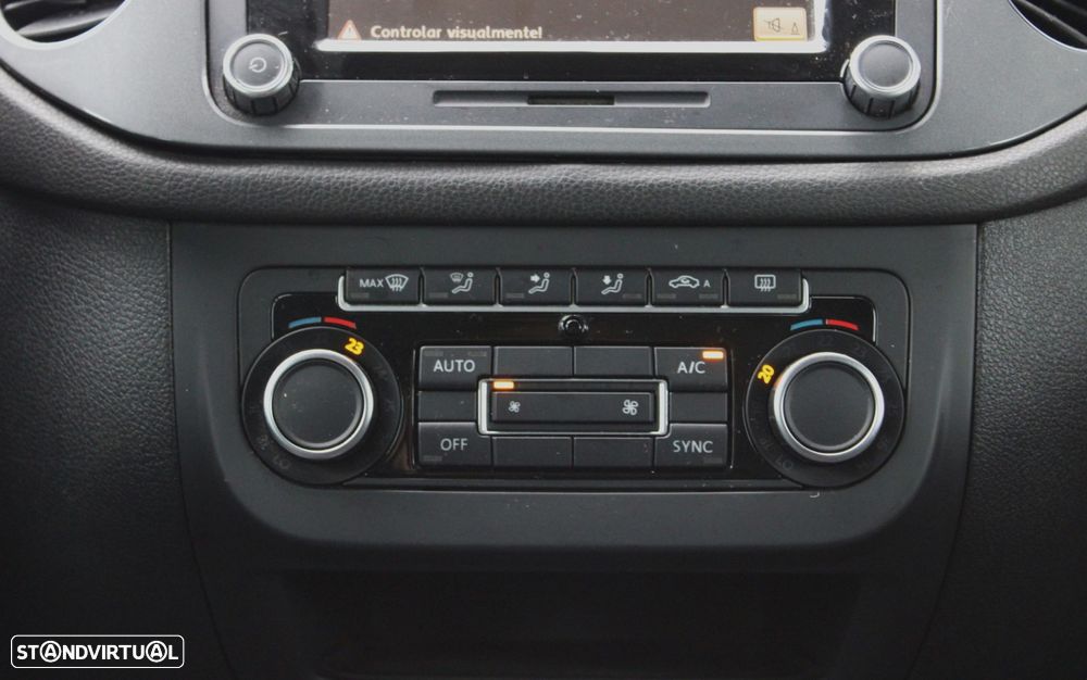 VW Tiguan 2.0 TDi Sport BlueMotion - 8