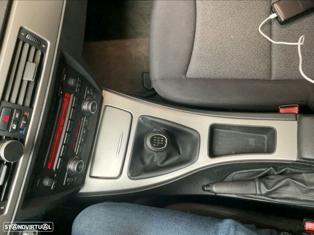 BMW 318 Gran Turismo - 11