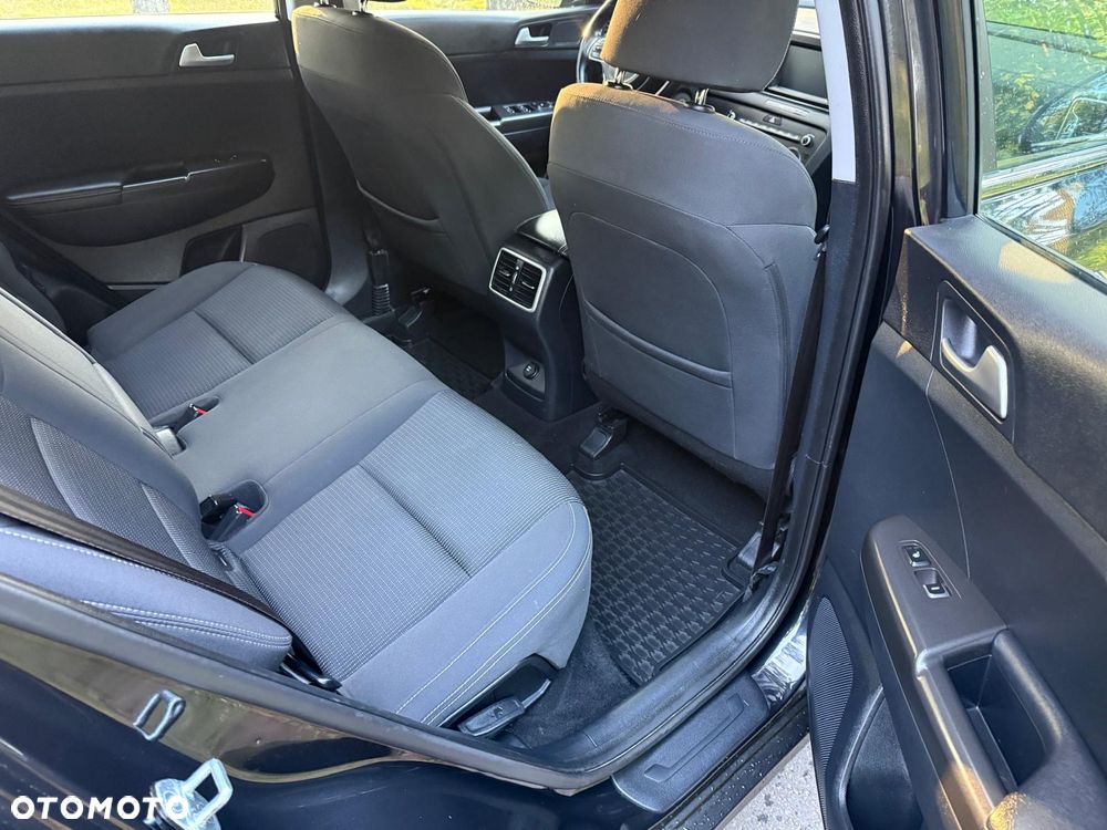 Kia Sportage 1.6 T-GDI AWD Platinum - 12
