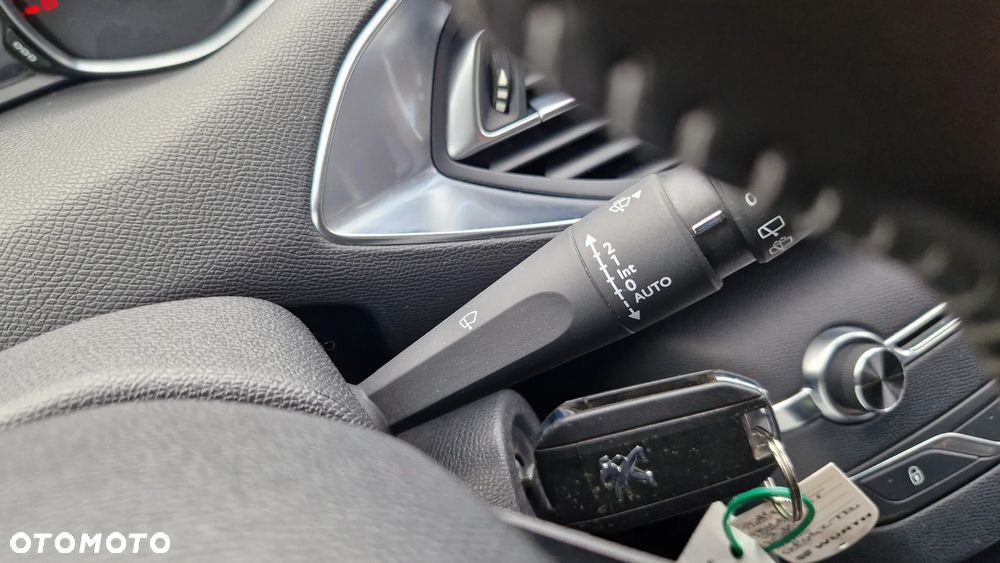 Peugeot 308 1.6 e-HDi Allure S&S - 18
