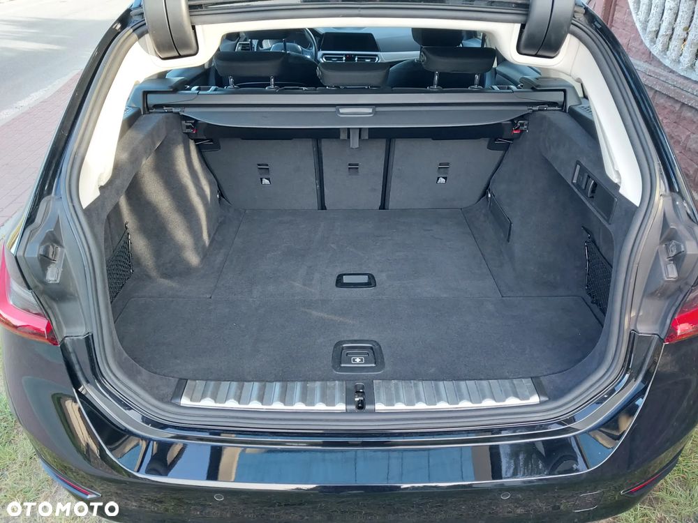 BMW Seria 3 318i Business Edition - 13