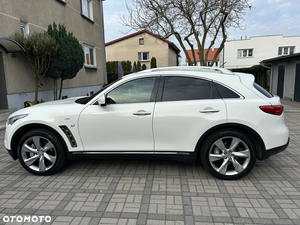 Infiniti QX70 3.7 AWD Design - 9