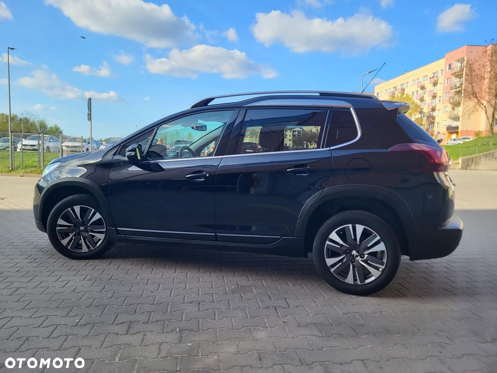Peugeot 2008 BlueHDi 100 STOP & START Allure - 21