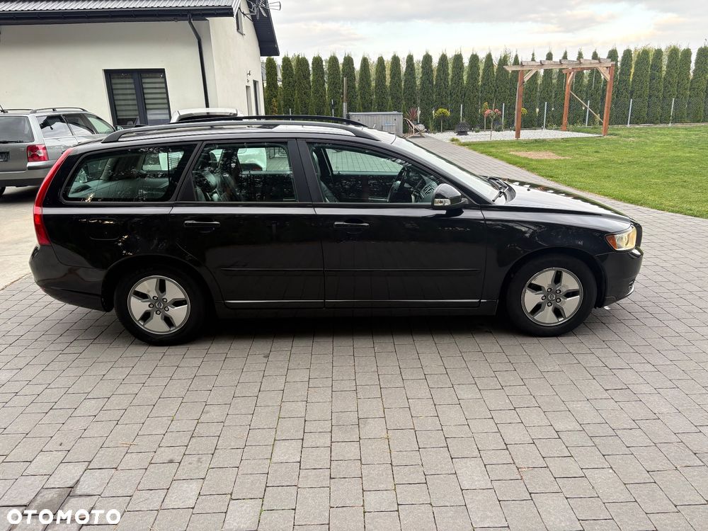 Volvo V50 1.6D DPF DRIVe Kinetic - 4