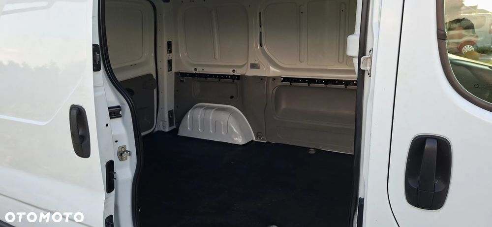 Opel vivaro - 19