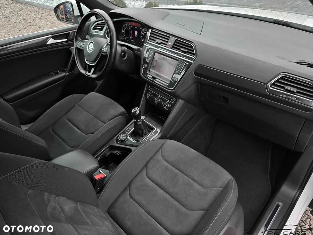 Volkswagen Tiguan 2.0 TDI SCR R-Line - 37