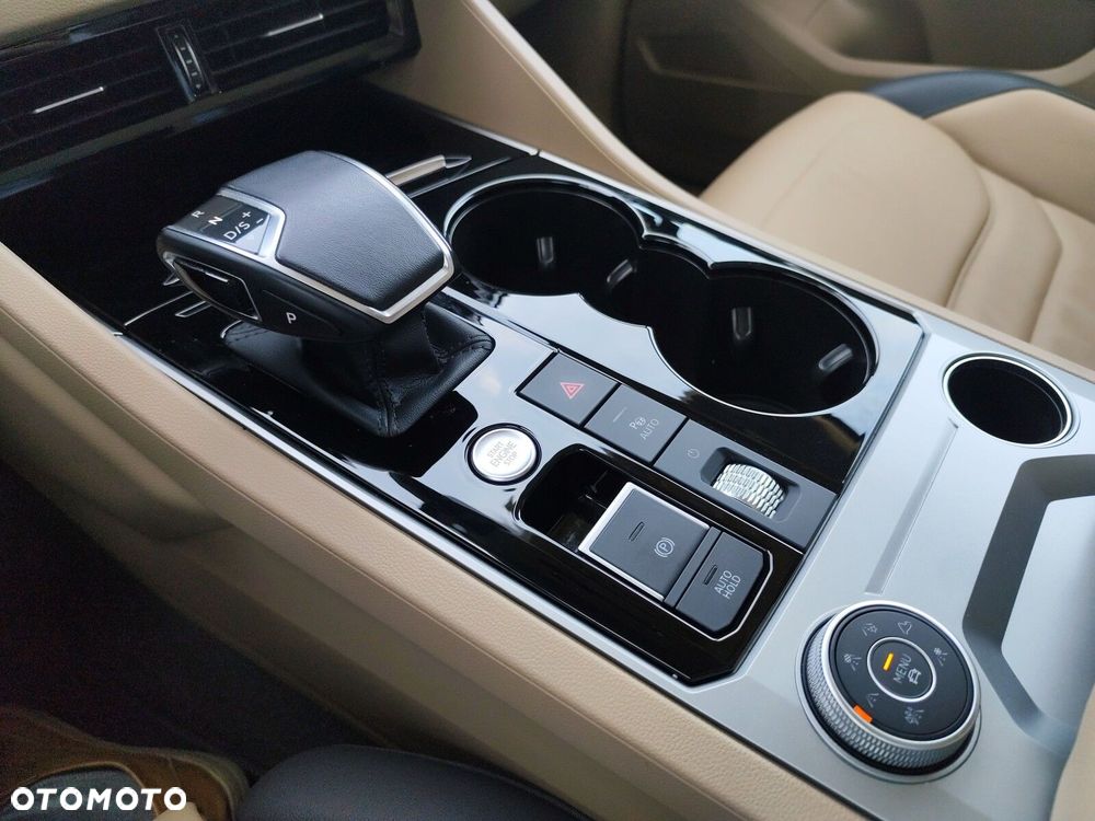 Volkswagen Touareg 3.0 V6 TFSI Plug-In Hybrid 4Mot Atmosphere - 24