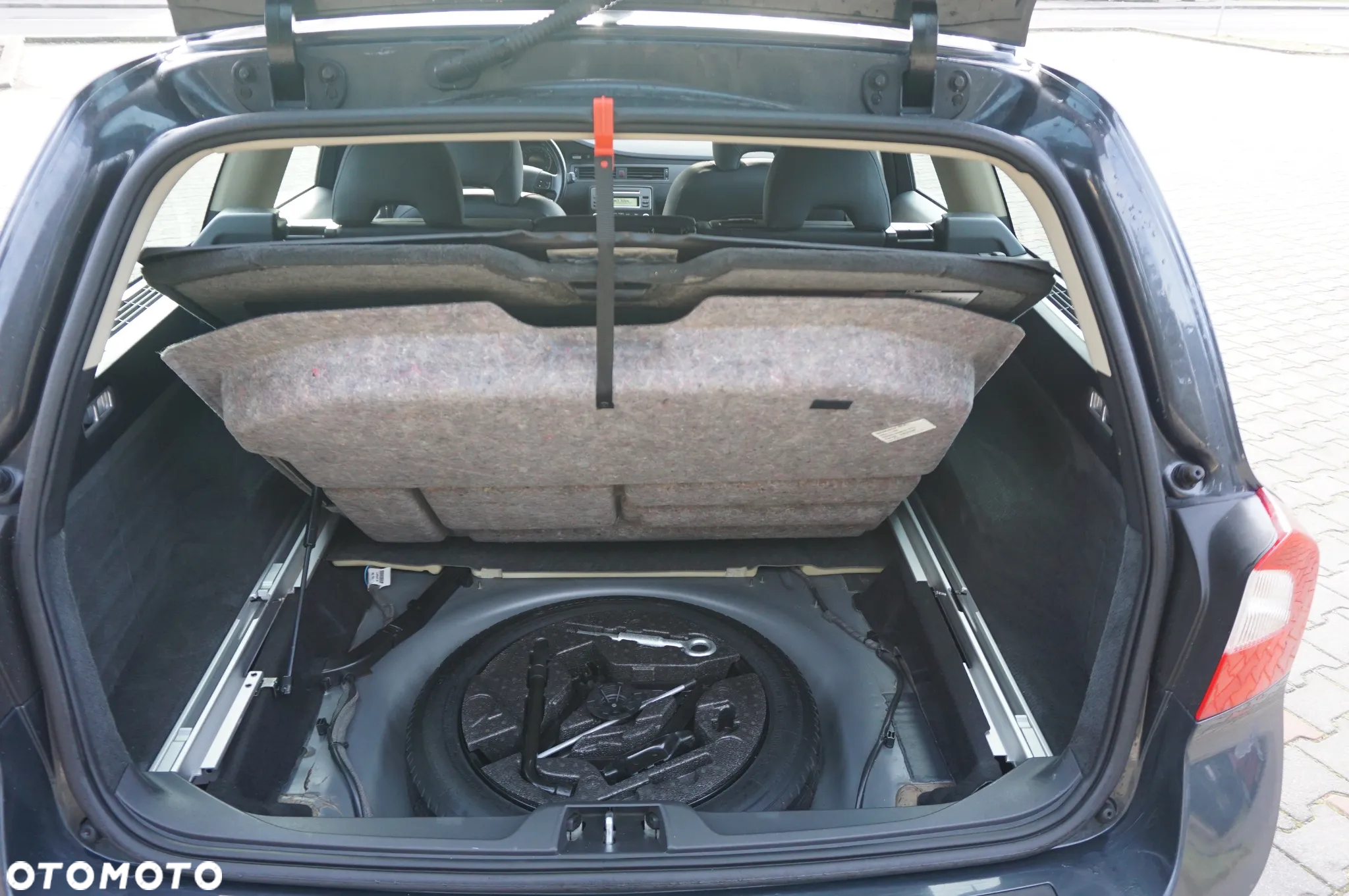 Volvo V70 - 9