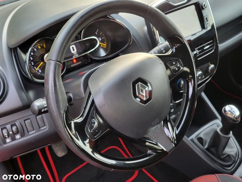 Renault Clio 1.2 16V 75 LIMITED - 21