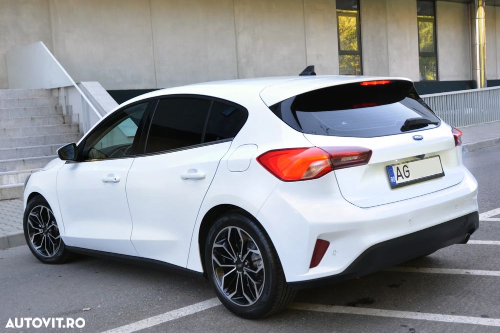 Ford Focus 1.5 TDCi DPF Start-Stopp-System Aut. Titanium - 4