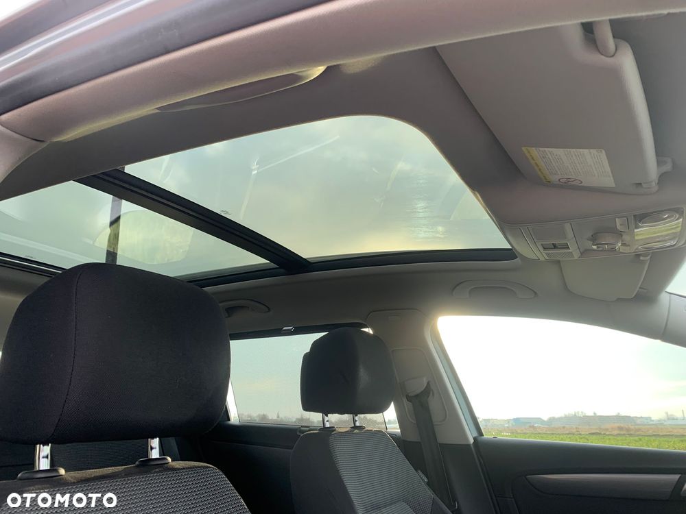 Volkswagen Passat Variant 1.6 TDI BlueMotion Technology Trendline - 35