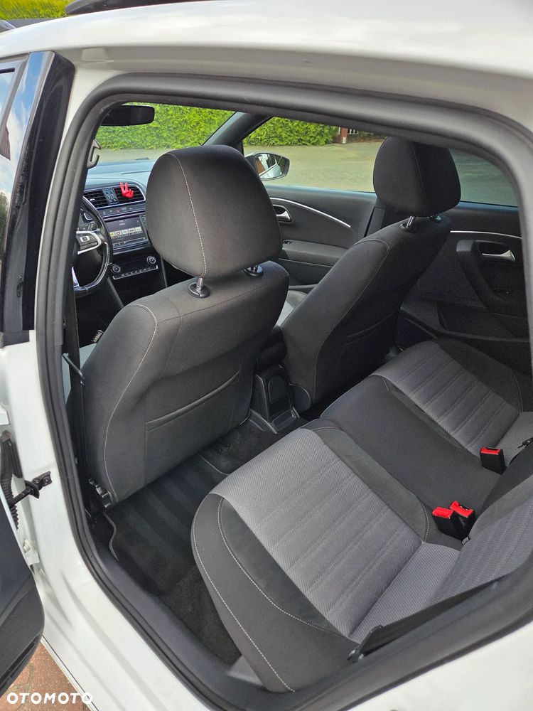 Volkswagen Polo - 22