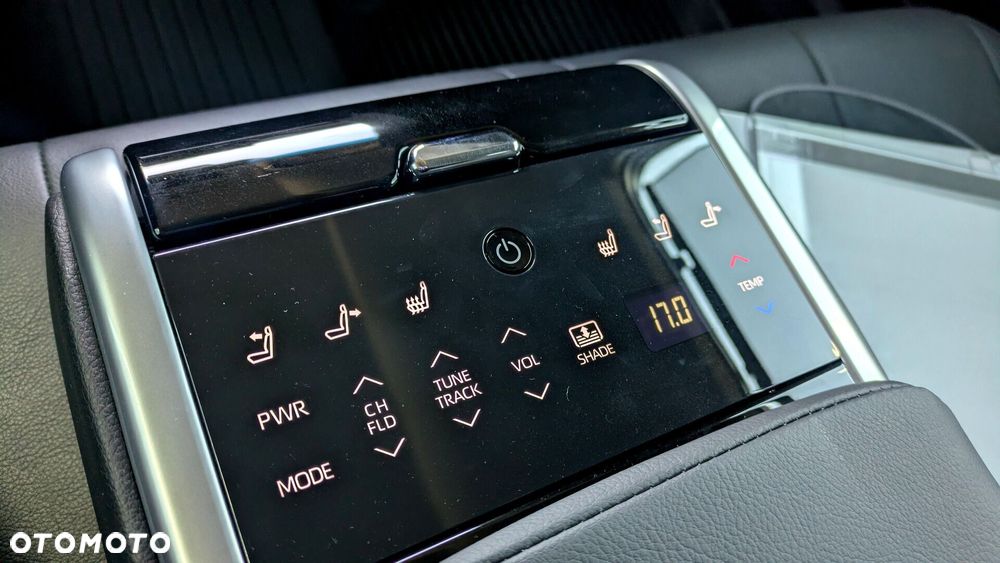 Toyota Camry 2.5 Hybrid Executive CVT - 14