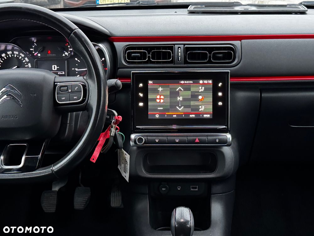 Citroën C3 1.2 PureTech GPF Shine - 26