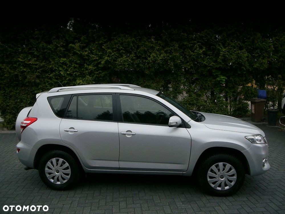 Toyota RAV4 2.2 D-4D 4x4 Sol - 11
