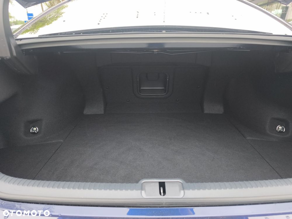 Lexus ES 300h Prestige - 11