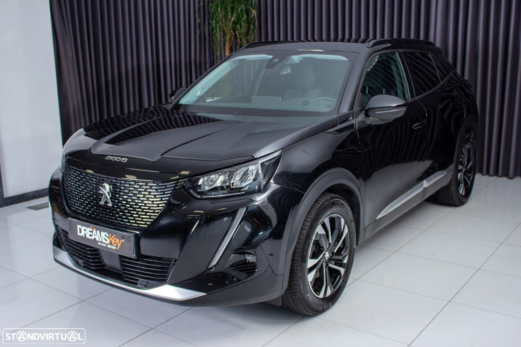 Peugeot 2008 1.2 PureTech Allure EAT8 - 6