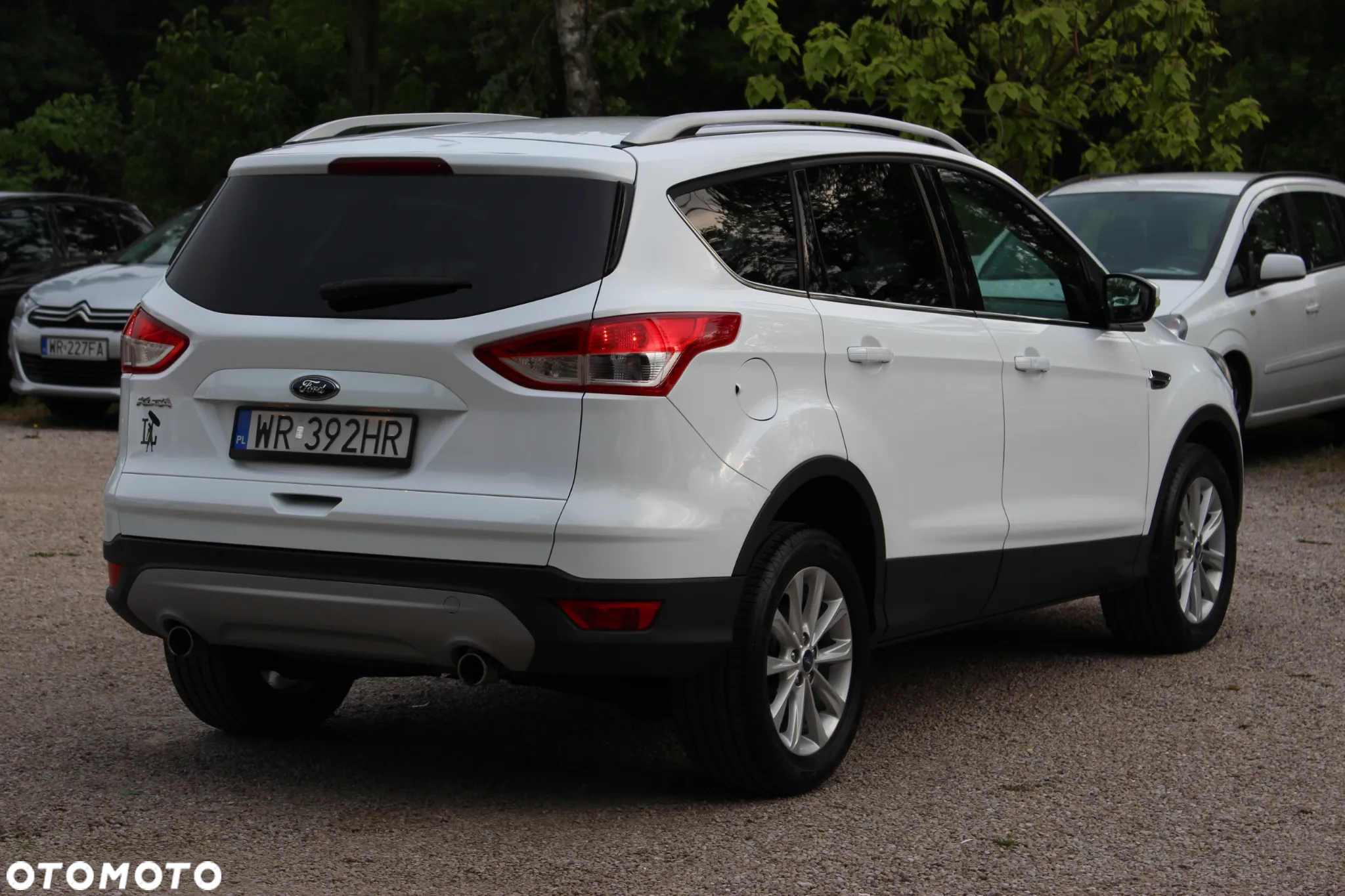 Ford Kuga 2.0 TDCi 2x4 Titanium - 22