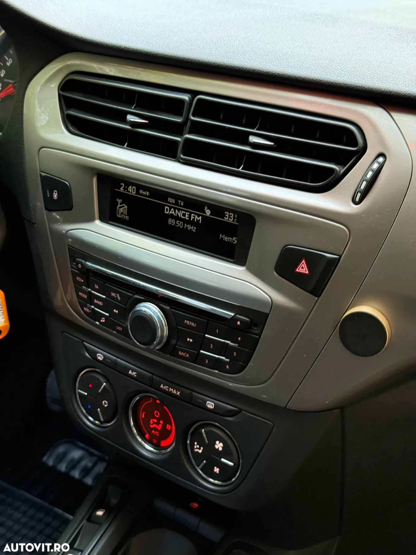 Citroën C-Elysée 1.2 PureTech BVM Shine - 11