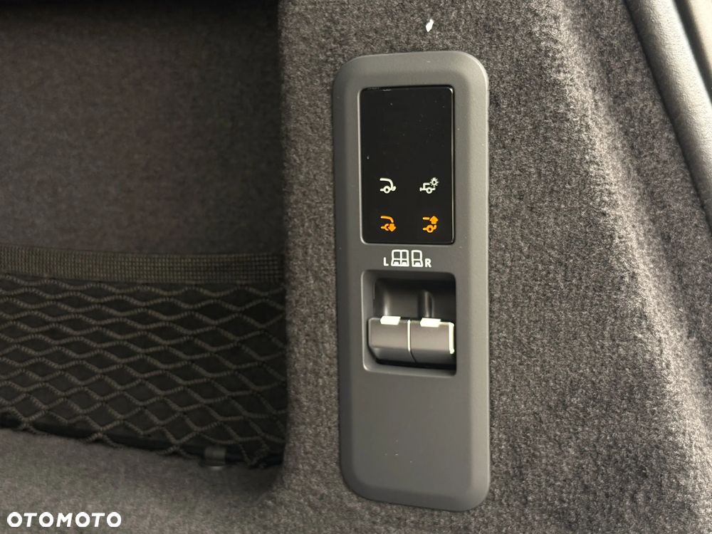 Land Rover Range Rover Sport D300 Dynamic SE - 14