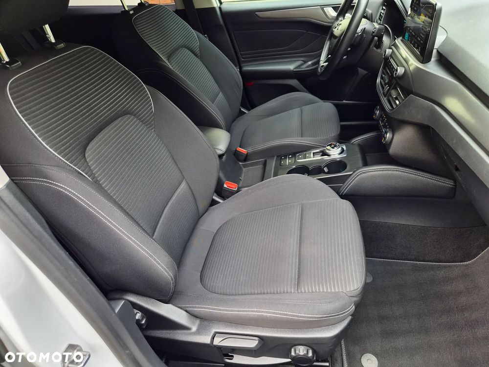 Ford Focus 1.5 EcoBlue Start-Stopp-System TITANIUM - 15