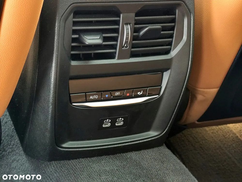 BMW i4 83.9kWh M50 xDrive - 15