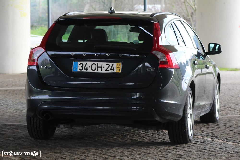 Volvo V60 1.6 D2 Momentum Eco Powershift - 11