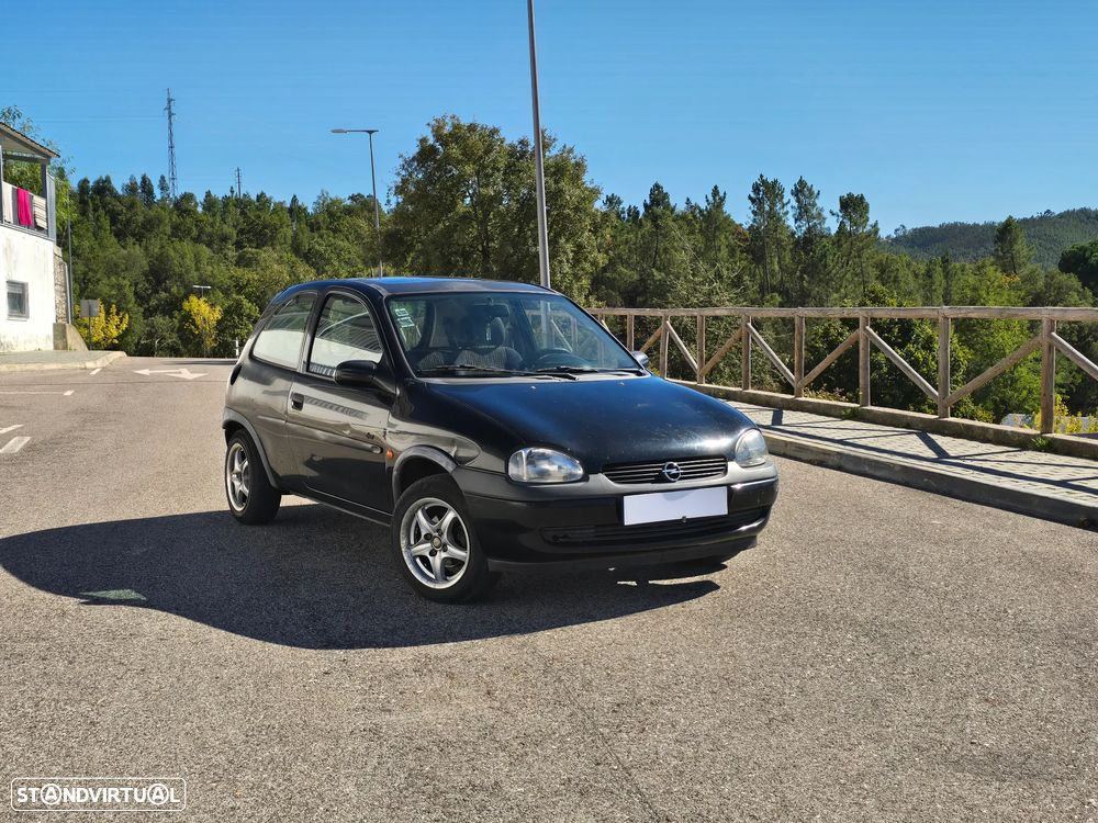 Opel Corsa - 1