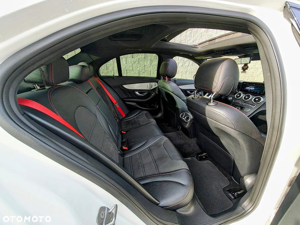 Mercedes-Benz Klasa C 43 AMG 4MATIC - 13