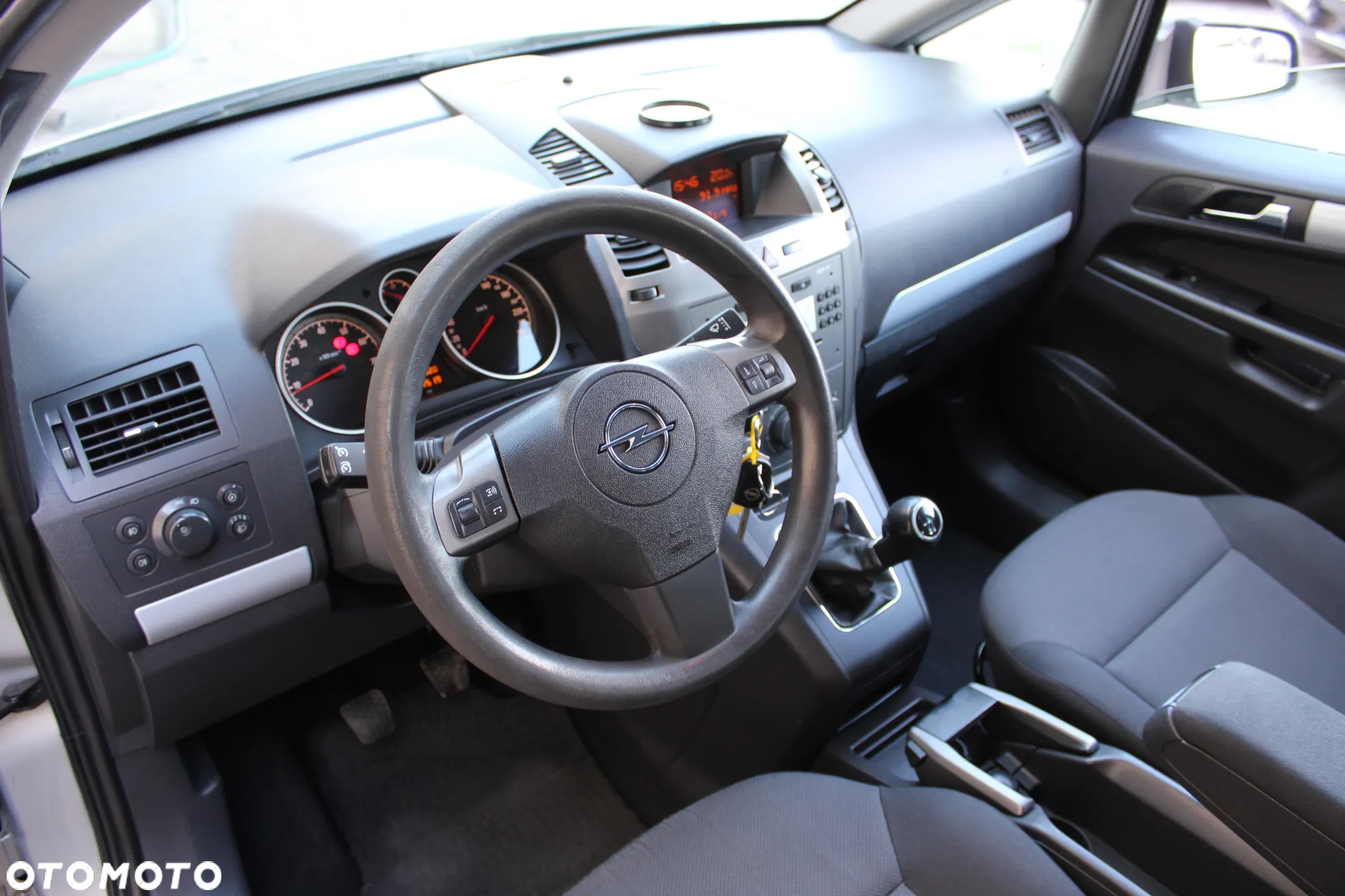 Opel Zafira 1.8 Enjoy - 5