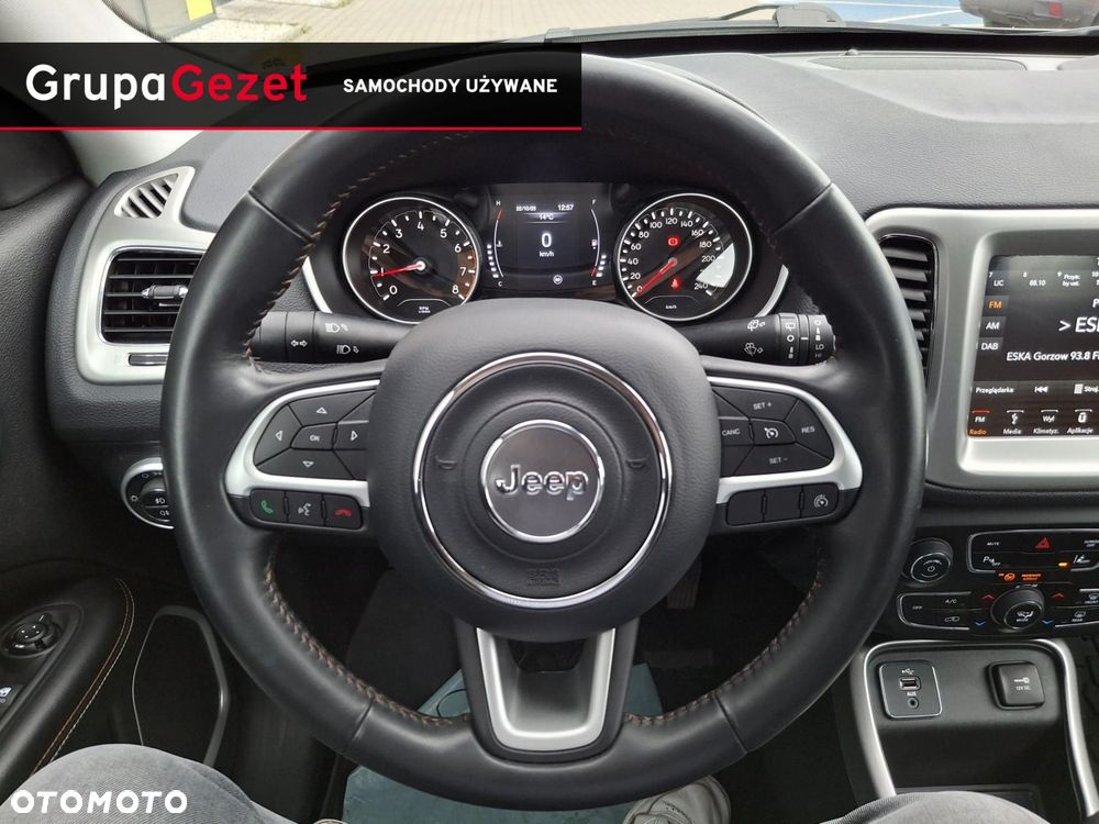 Jeep Compass - 12