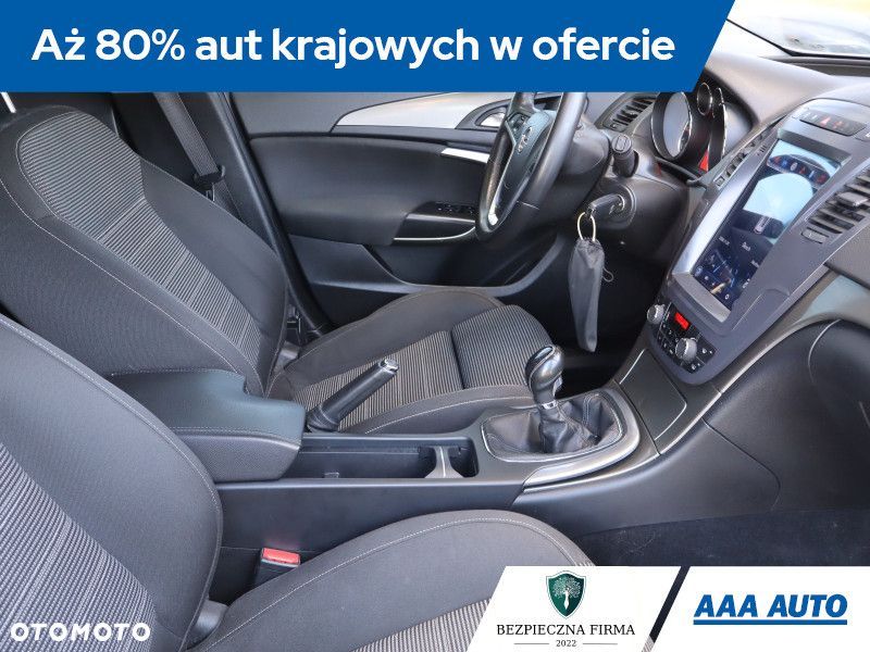 Opel Insignia - 11