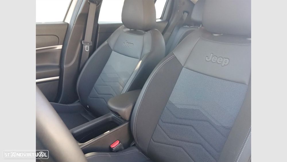 Jeep Avenger 1.2 GSE T3 Altitude - 13