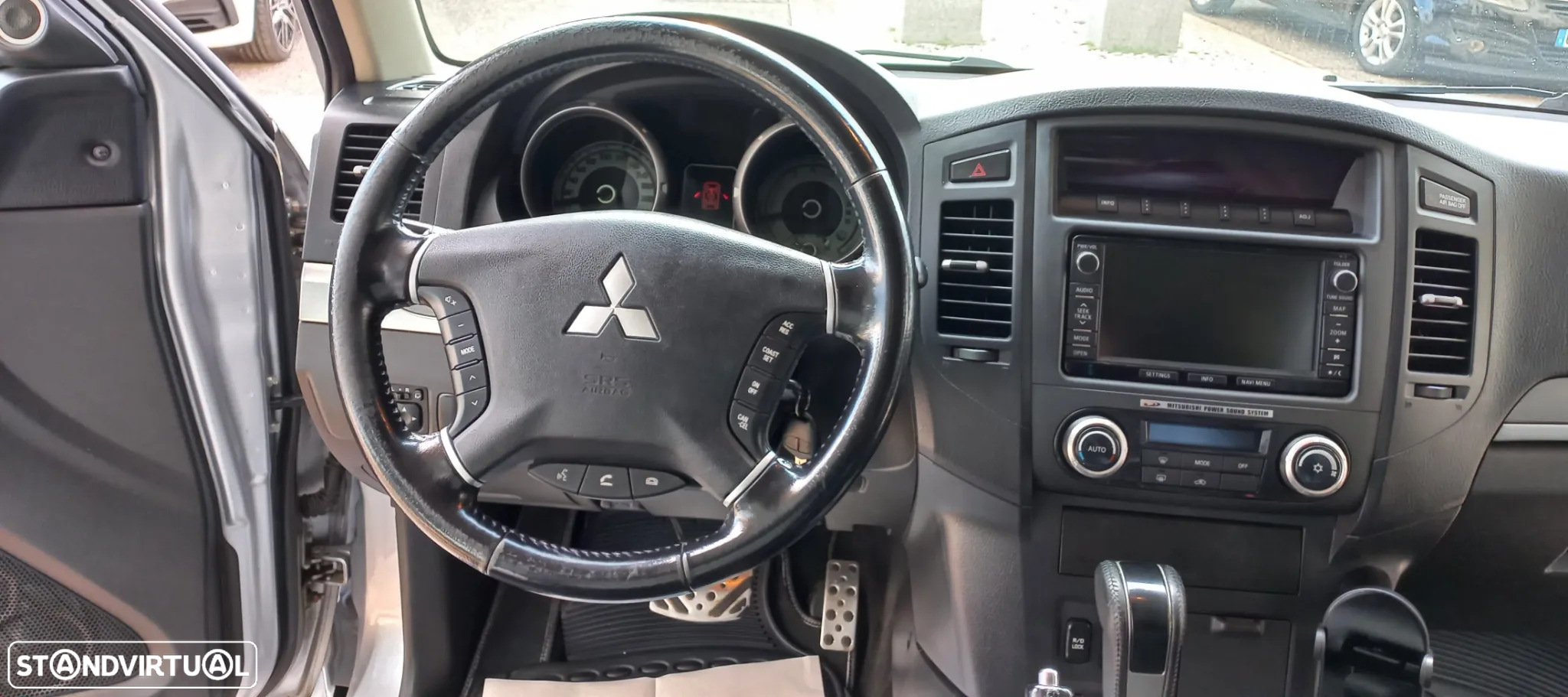 Mitsubishi Pajero 3.2 DI-D Instyle Navi AT - 10