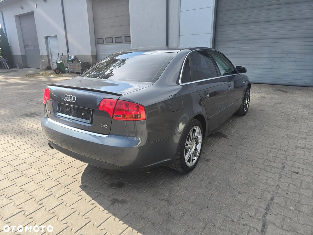 Audi A4 Limousine 2 - 8