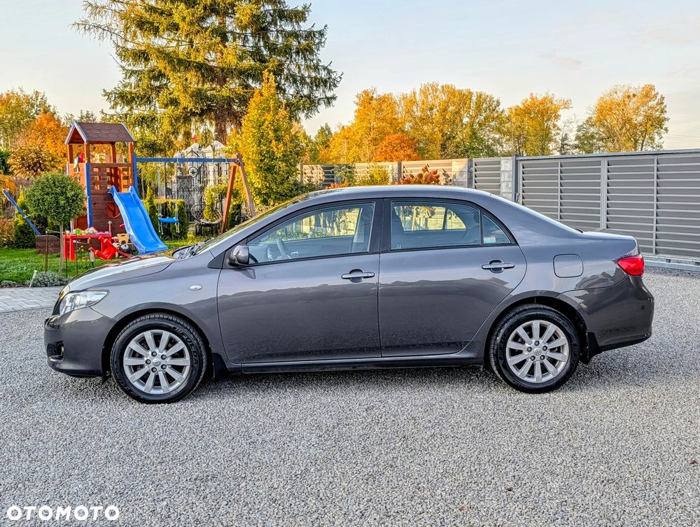 Toyota Corolla 1.6 Luna - 3