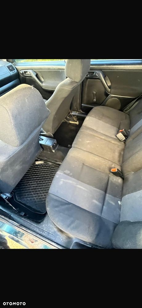 Volkswagen Golf 1.9 GL TDI - 8