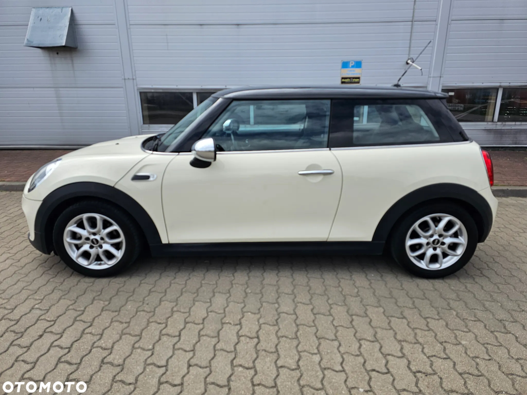 MINI Cooper Standard - 7