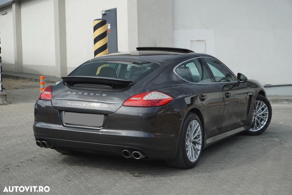 Porsche Panamera - 2