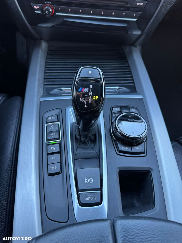 BMW X5 M M50d - 11