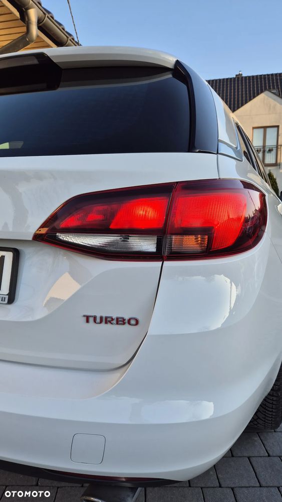 Opel Astra 1.6 T Dynamic S&S - 36