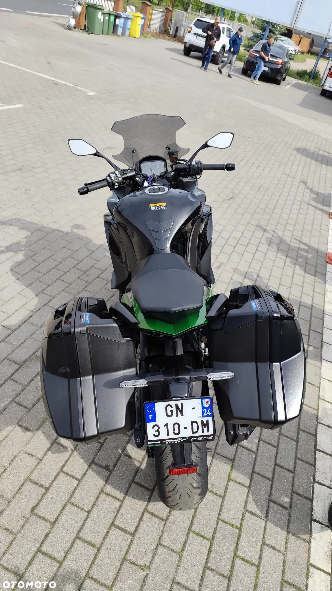 Kawasaki Ninja 1000 SX - 3