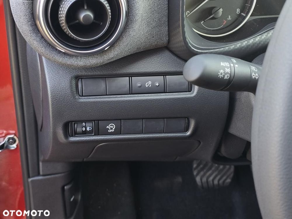 Nissan Juke 1.0 DIG-T Acenta DCT - 13