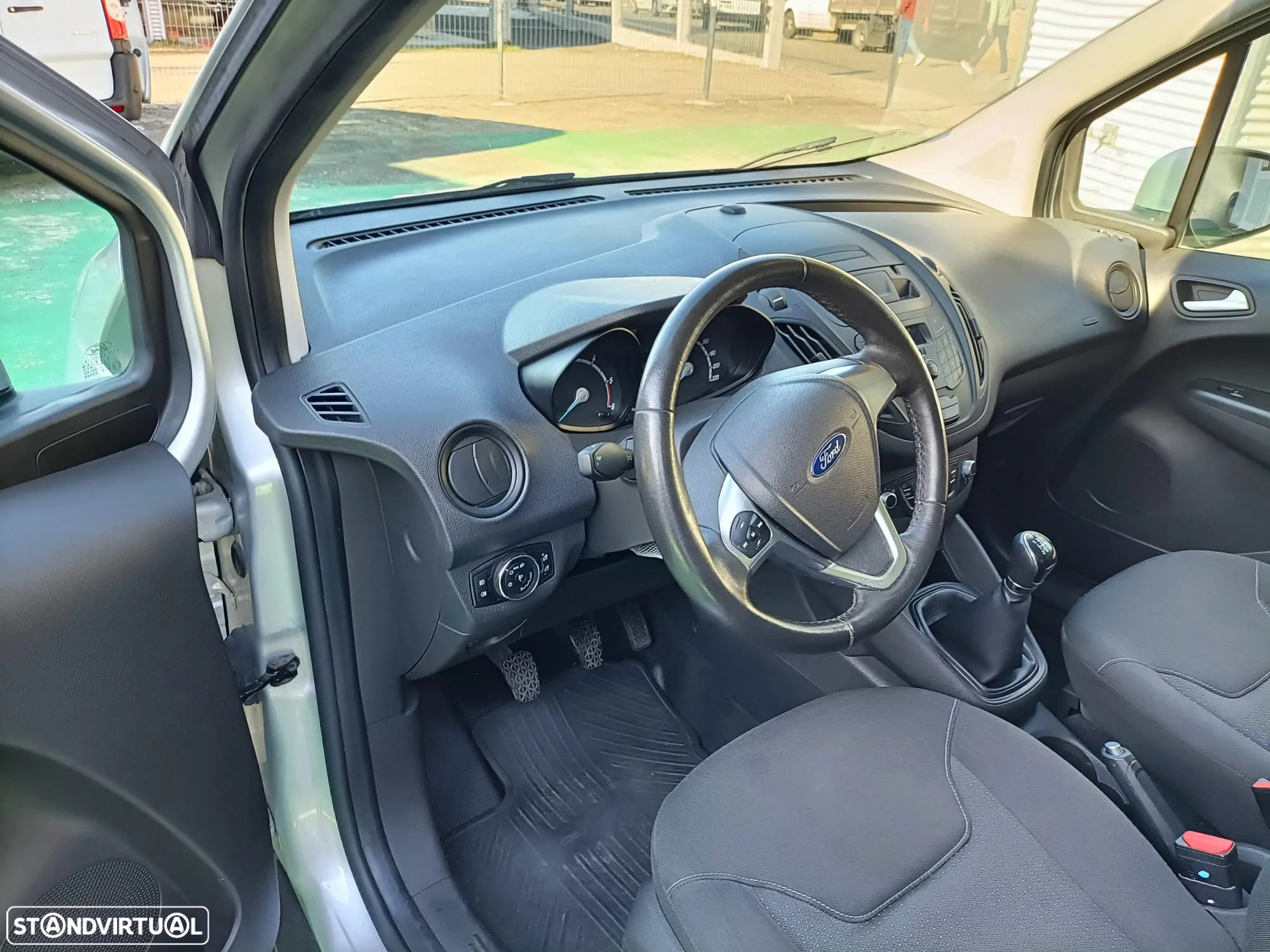 Ford TRANSIT COURRIER - 14