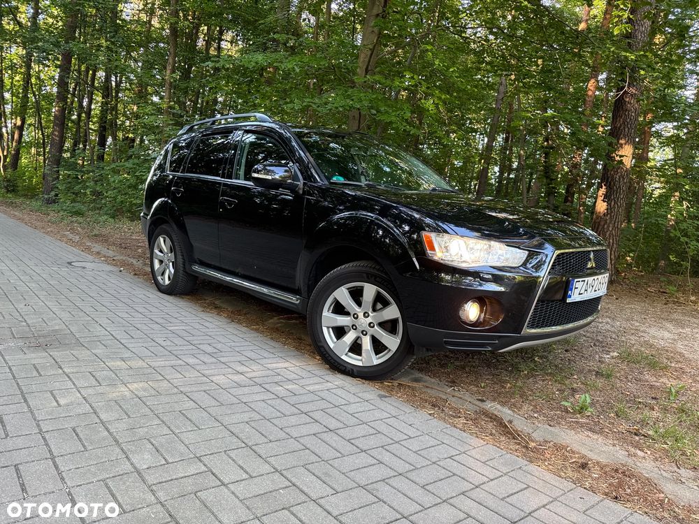 Mitsubishi Outlander 2.4 4WD CVT Intense - 3
