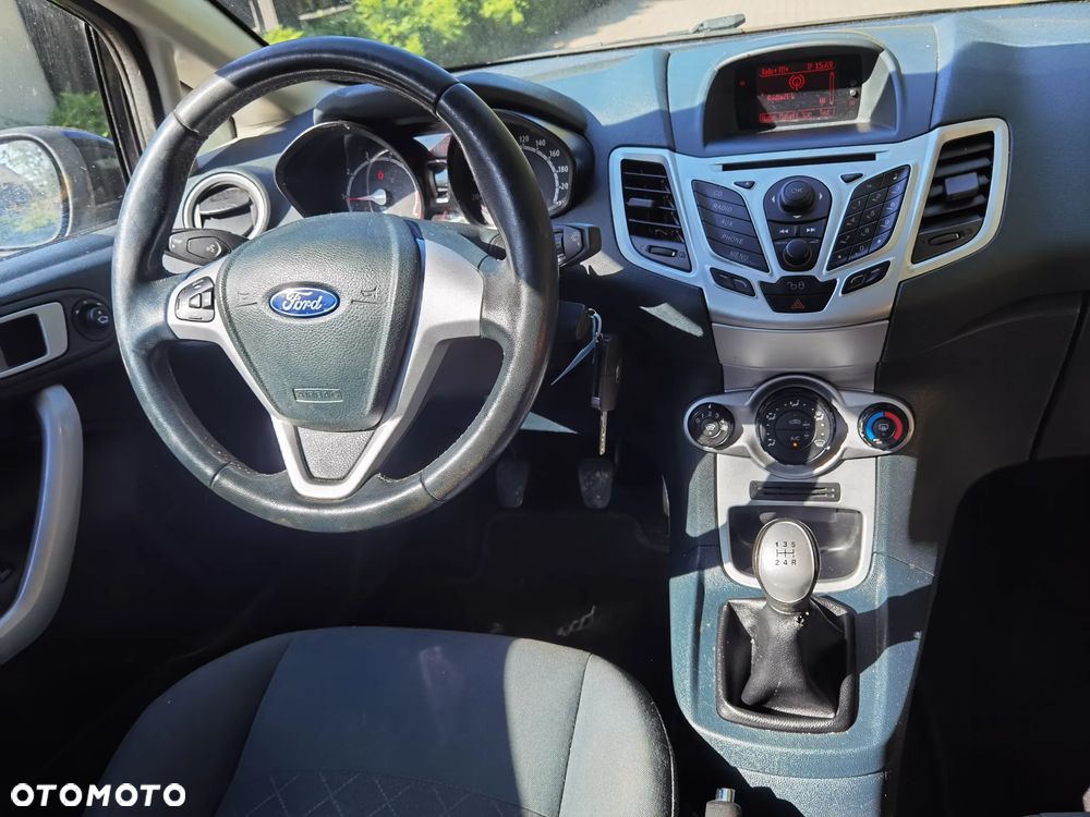 Ford Fiesta 1.25 Titanium EU5 - 5
