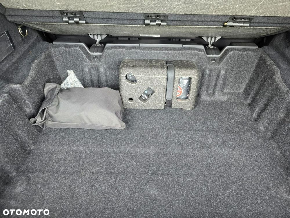 BMW Seria 2 218d Sport Line - 32