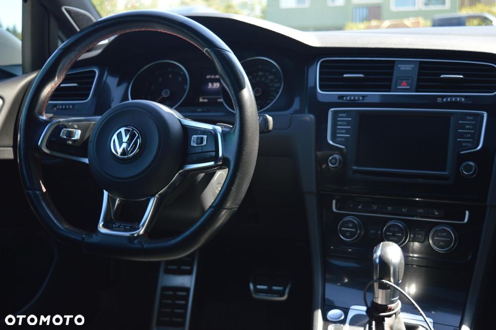 Volkswagen Golf GTI (BlueMotion Technology) DSG - 14